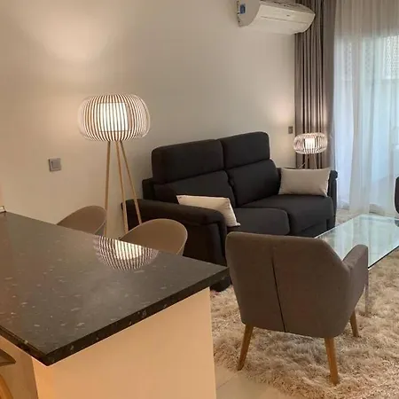 Jardines Del Mar 527