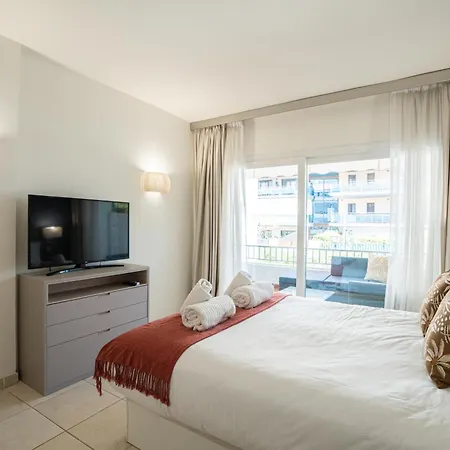 Jardines Del Mar 527 *