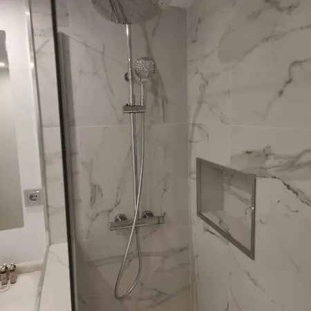 Jardines Del Mar 527 아파트